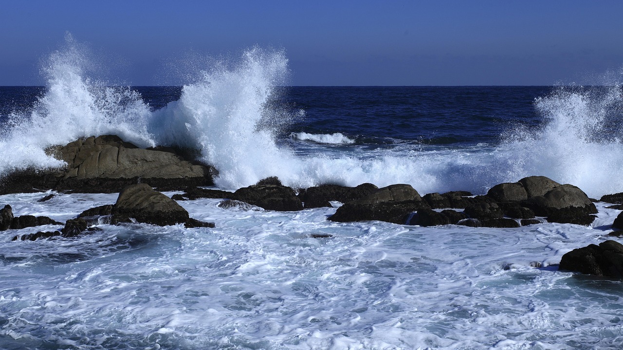 Waves, east sea, breaking waves — F12 Gamble Software Mobile Leia O Nosso Guia