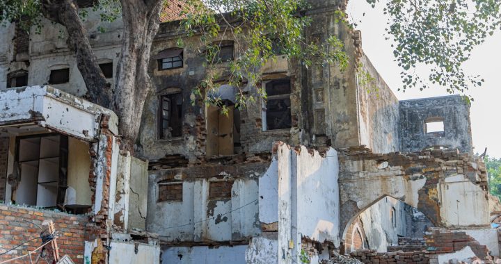 New Delhi hostel collapse